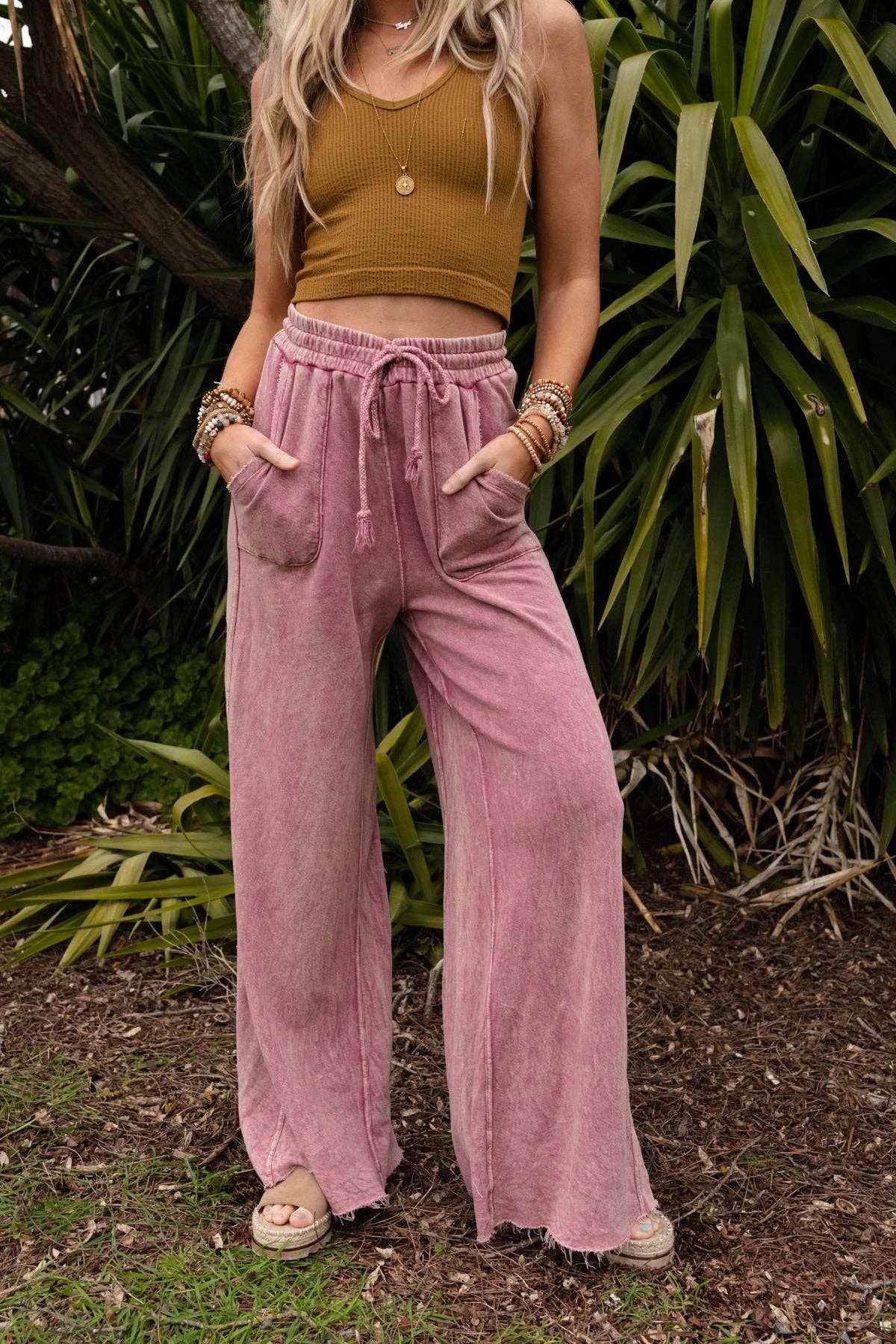 Relaxing Robin Wide Leg Pant - New Mauve: L